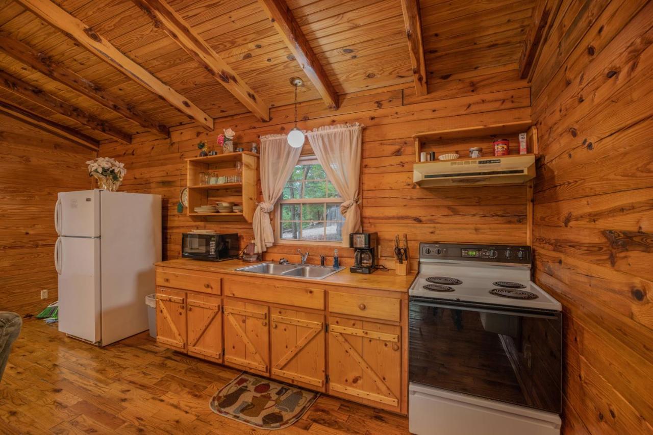 Unplugged Villa Hollister ภายนอก รูปภาพ