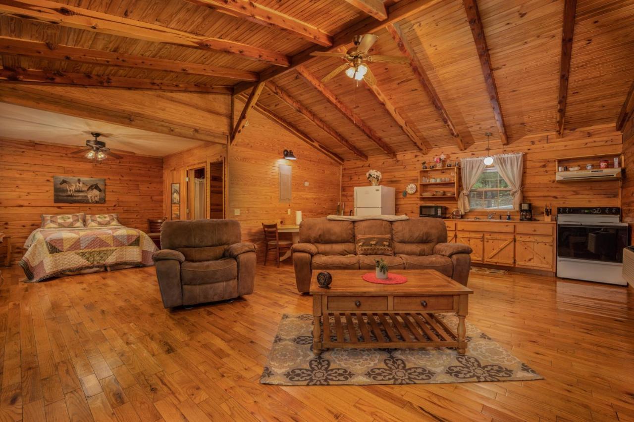 Unplugged Villa Hollister ภายนอก รูปภาพ